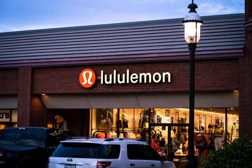 More Photos Of 4204-4210 82nd St, Lubbock Unknown For Lease