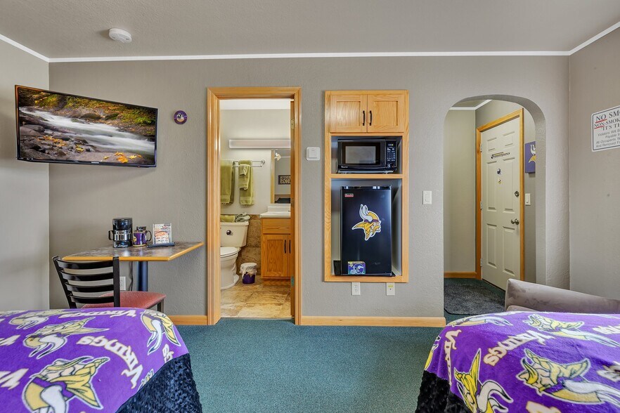 More Photos Of 720 Highway 10, Saint Cloud Hospitality For Sale