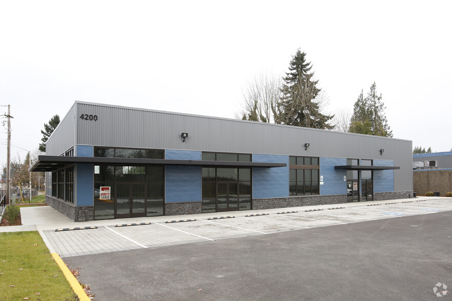 Primary Photo Of 4200 NW Fruit Valley Rd, Vancouver Showroom For Lease