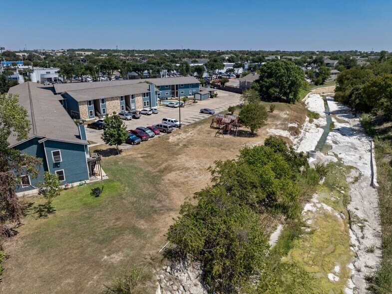 More Photos Of 829 Park Plz, Austin Apartments For Sale