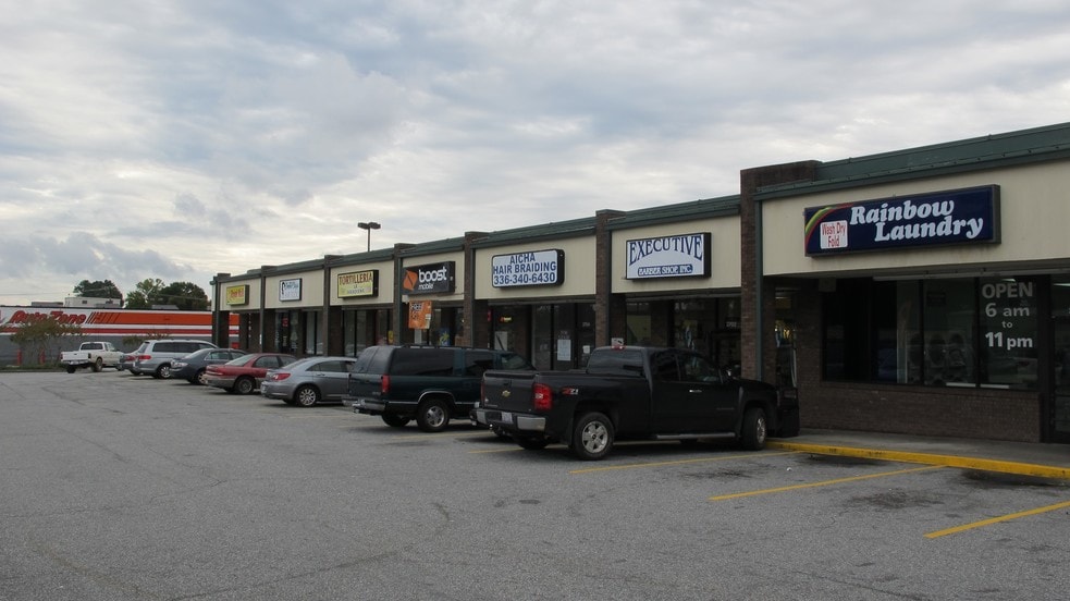 More Photos Of 108-124 W Meadowview Rd, Greensboro General Retail For Lease