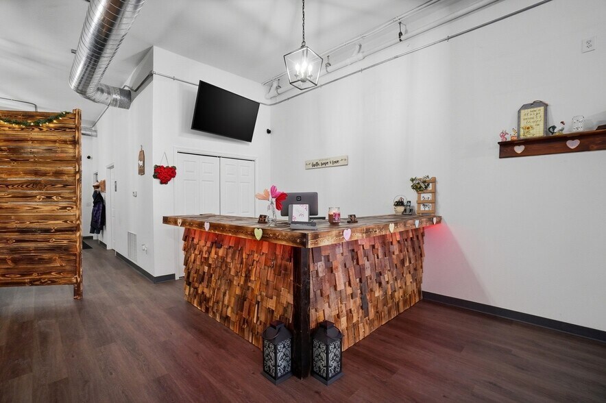 More Photos Of 110 W Main St, Deshler General Retail For Sale