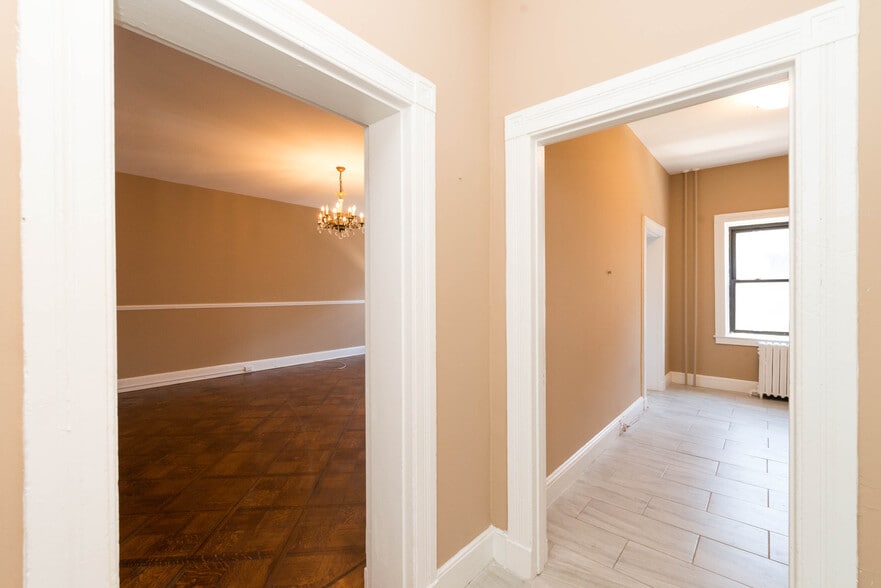 More Photos Of 18 W Franklin St, Baltimore Office Residential For Sale