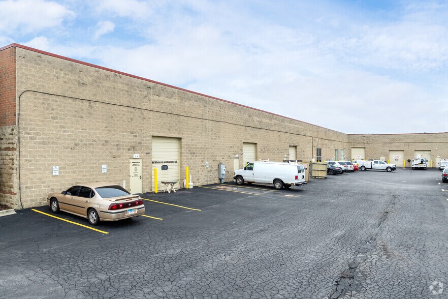 More Photos Of 8200 W 185th St, Tinley Park Coworking Space