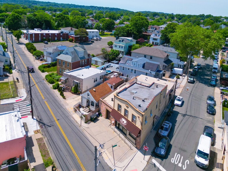 More Photos Of 33 Olympia Blvd, Staten Island Storefront Retail Residential For Sale