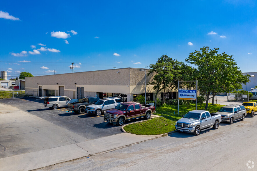 Primary Photo Of 4723 Broom St, San Antonio Warehouse For Lease