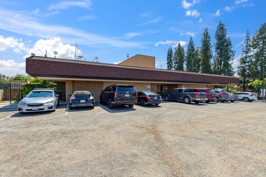 More Photos Of 3727 N 1st St, Fresno Medical For Sale