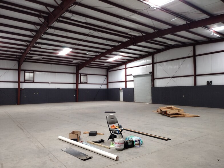 More Photos Of 4211 Jvl Industrial Park Dr, Marietta Warehouse For Lease