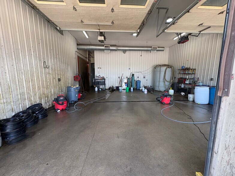 More Photos Of 2306 IFCU way, Lafayette Auto Dealership For Sale