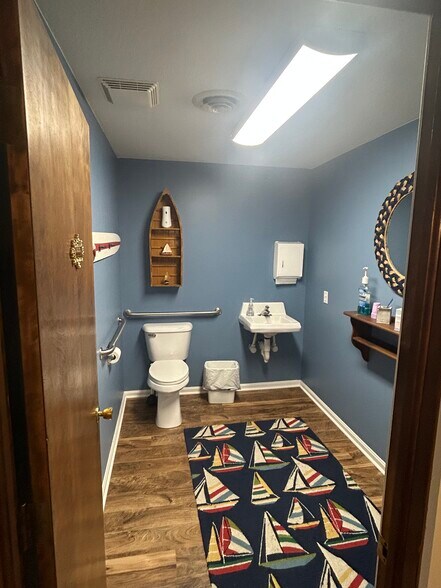 More Photos Of 628-630 Main St, Vermilion Office Residential For Sale