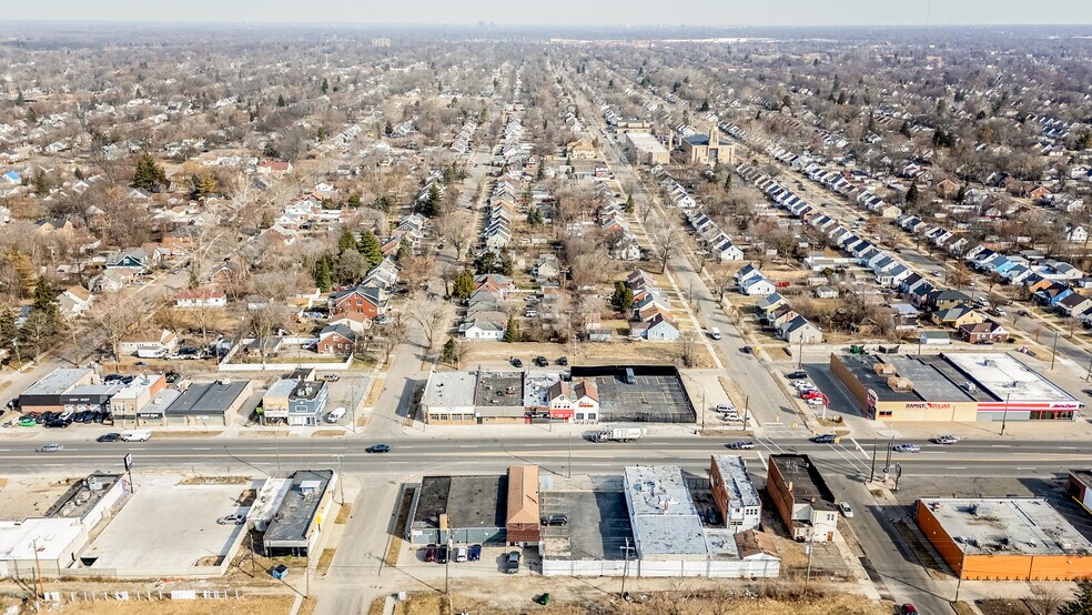 More Photos Of 19430 W Warren Ave, Detroit Specialty For Sale
