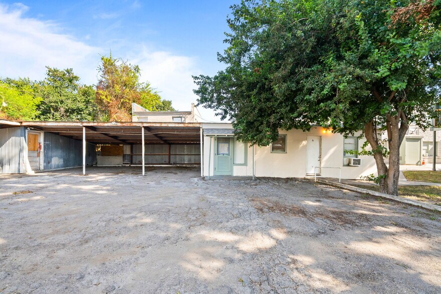 More Photos Of 615-619 S Tancahua St, Corpus Christi Apartments For Sale