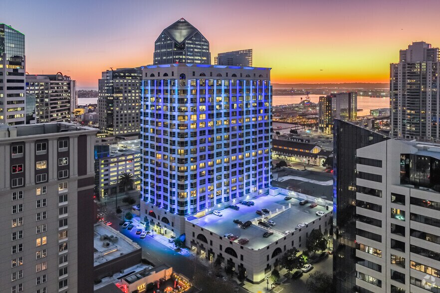 More Photos Of 550 W C St, San Diego Office For Lease