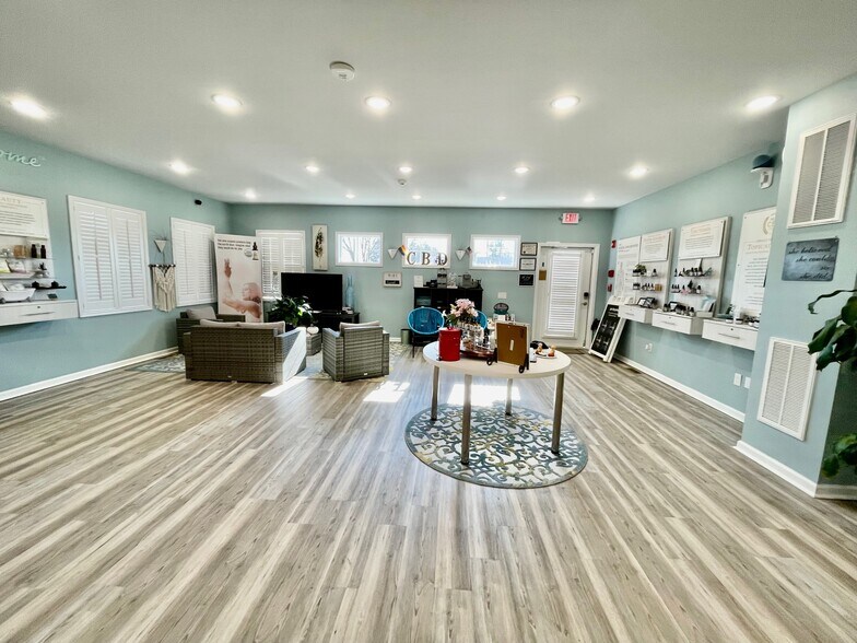 More Photos Of 590 Patchogue Rd, Port Jefferson Station Office For Sale