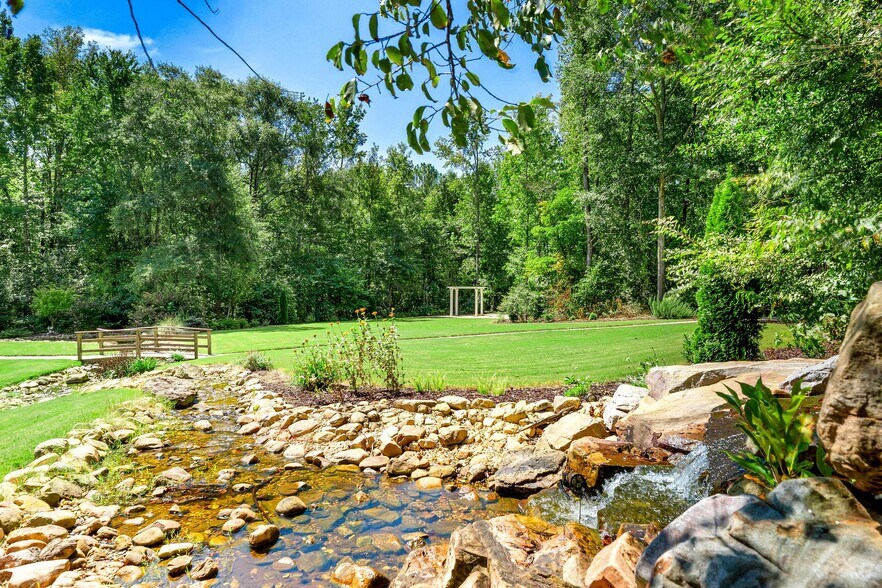 More Photos Of 700 Blacks Creek Church Rd, Commerce Lodge Meeting Hall For Sale