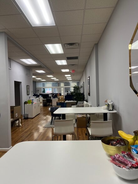 More Photos Of 3107-3109 M St NW, Washington Storefront Retail Office For Lease