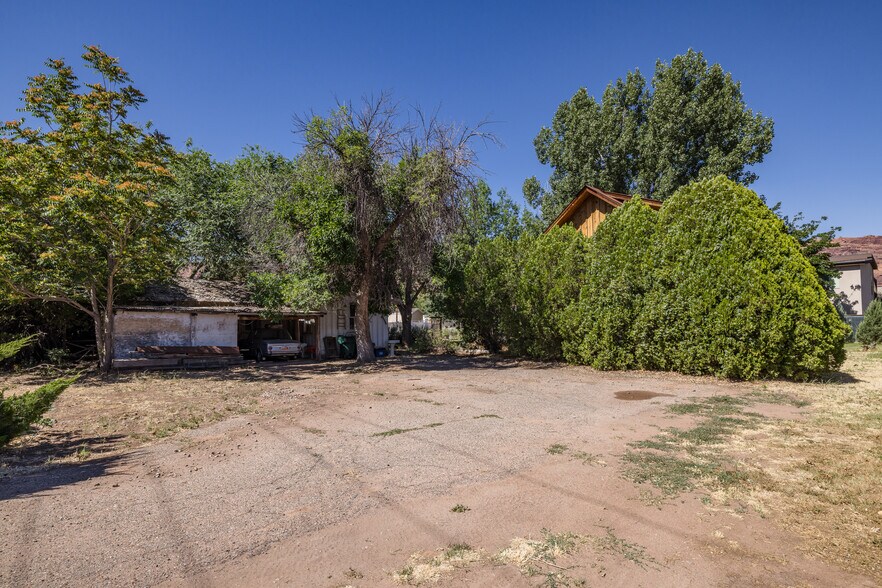 More Photos Of 411 N 500 W, Moab General Retail For Sale