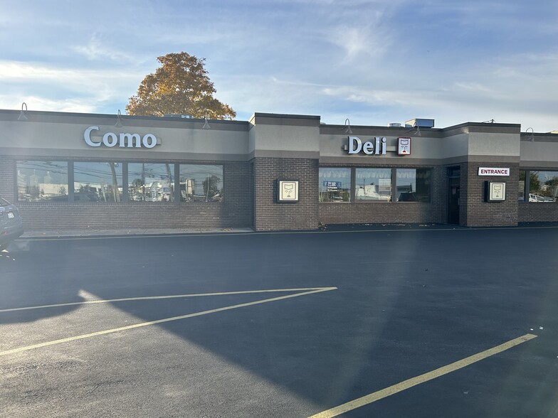 Primary Photo Of 10158 Niagara Falls Blvd, Niagara Falls General Retail For Lease