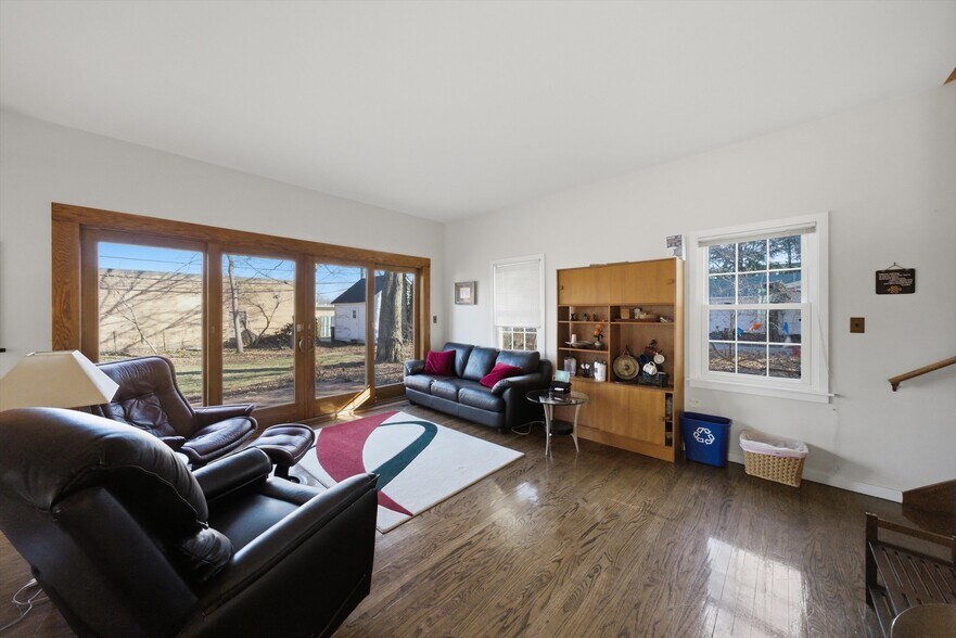 More Photos Of 3624 216th St, Matteson Flex For Sale