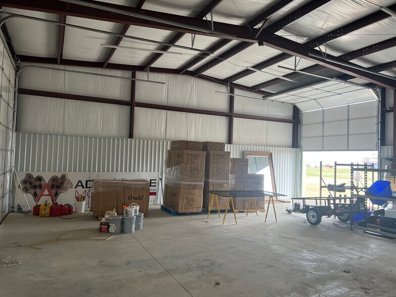 More Photos Of 3450 W 151st St S, Kiefer Warehouse For Lease
