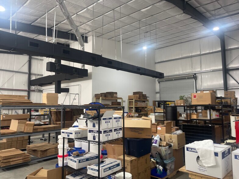 More Photos Of 22924 Kuykendahl Rd, Spring Light Manufacturing For Lease