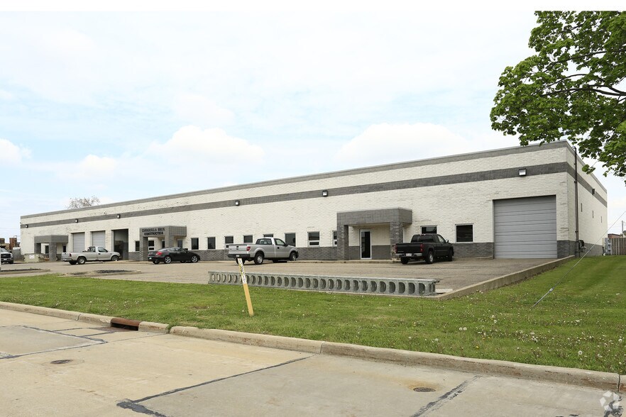 Primary Photo Of 5381-5383 Erie St, Bedford Heights Industrial For Sale