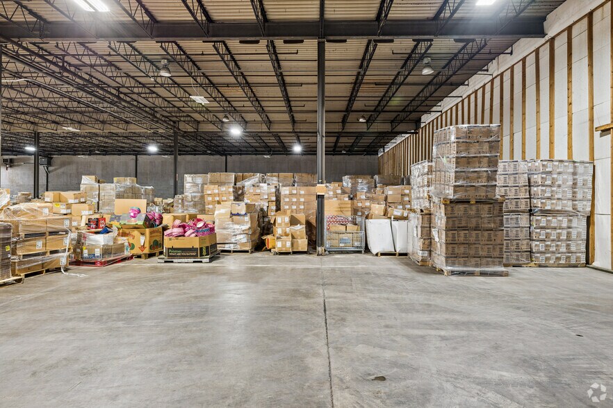 More Photos Of 50 Greenhill Rd, Eldorado Warehouse For Lease