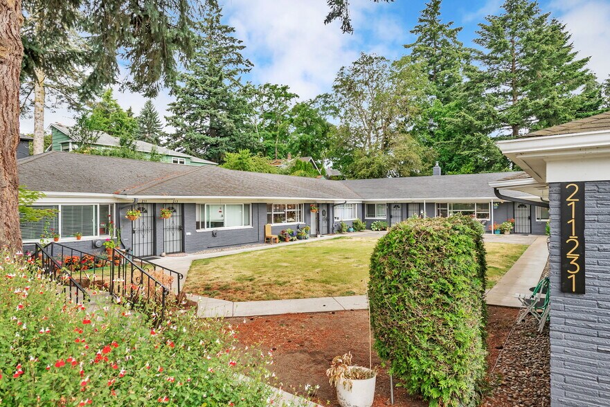 More Photos Of 206-240 NE 66th Ave, Portland Apartments For Sale