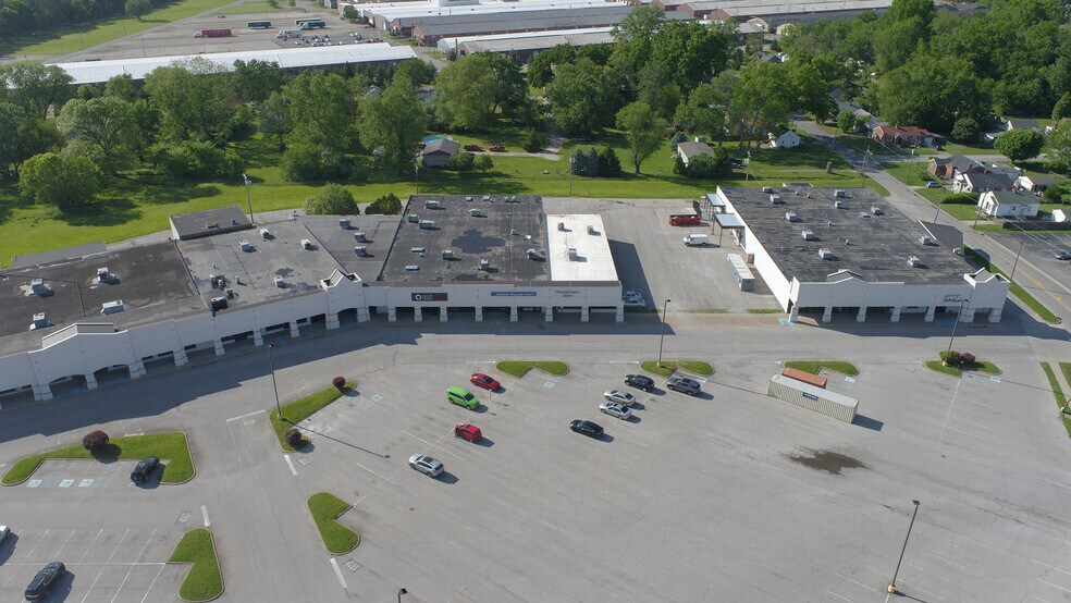 More Photos Of 1009-1411 10th St, Jeffersonville Unknown For Lease