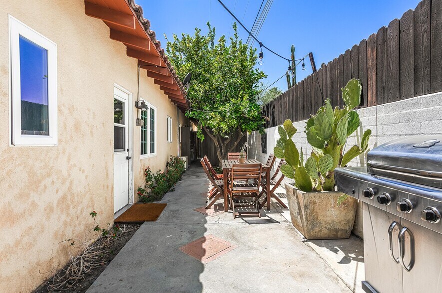 More Photos Of 520 Chuckwalla Rd, Palm Springs Apartments For Sale