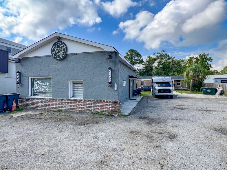 More Photos Of , North Charleston General Retail For Sale