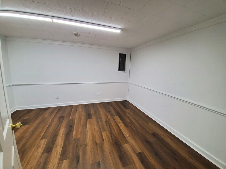 More Photos Of 1716 NC 39 Hwy S, Louisburg Office For Lease