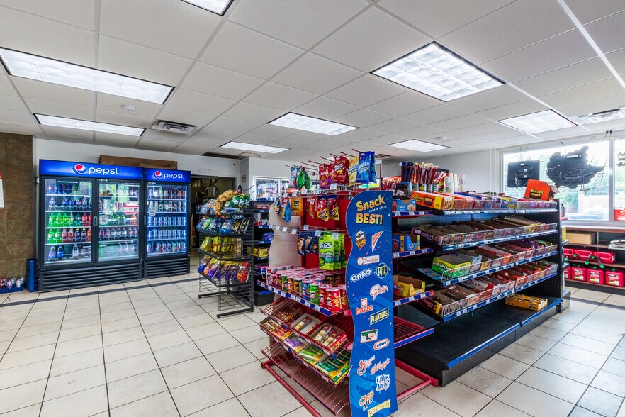 More Photos Of 459 Division St, North Tonawanda Convenience Store For Sale