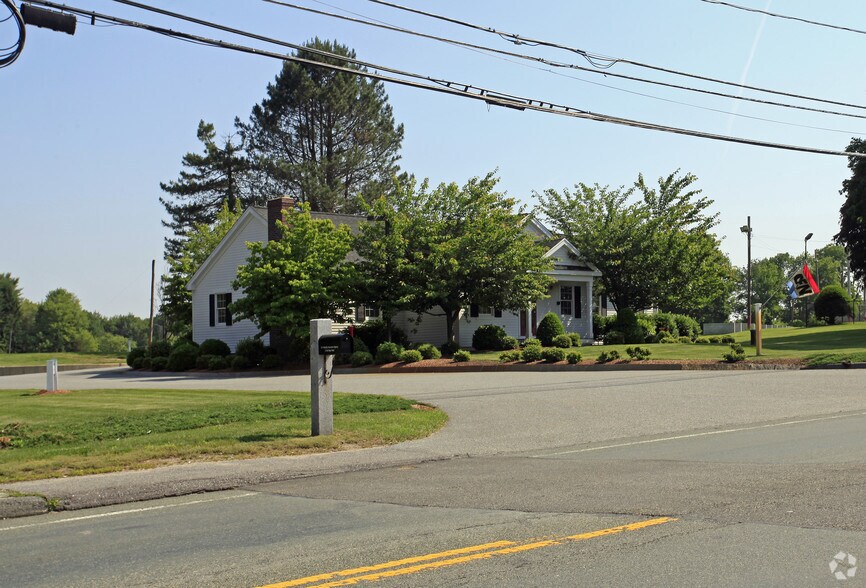 More Photos Of 1 Uxbridge Rd, Mendon Office For Lease