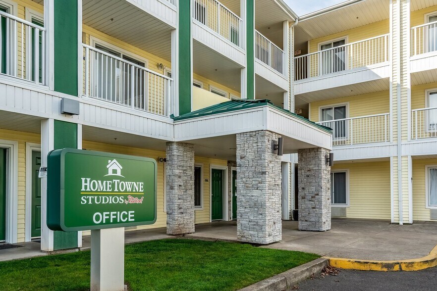 More Photos Of 520 Harlow Rd, Springfield Hotel For Sale