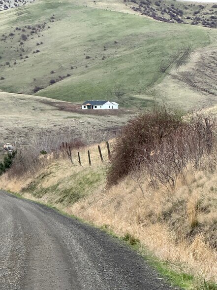 Primary Photo Of 46054 McKay Creek Rd, Pilot Rock Land For Sale