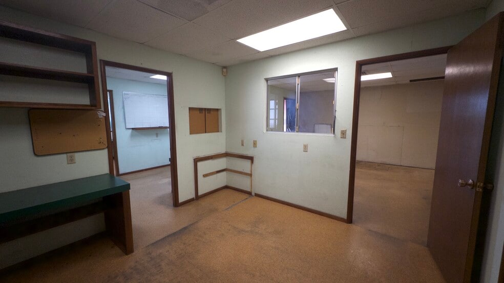 More Photos Of 500 Alakawa St, Honolulu Warehouse For Lease