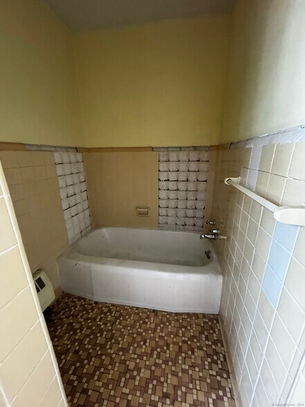 More Photos Of 11 Charter Oak Pl, Hartford Multifamily For Sale