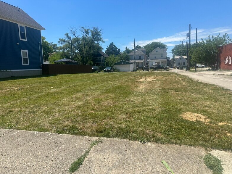 More Photos Of 268 11th ave, Columbus Land For Sale