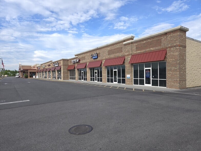 More Photos Of 6681 Bristol Hwy, Piney Flats General Retail For Lease