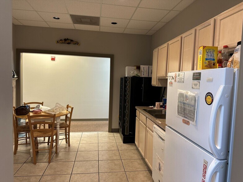 More Photos Of 2053 Gause Blvd E, Slidell Office For Lease