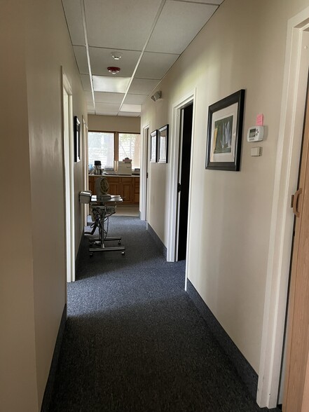 More Photos Of 1735 Central Ave, Albany Office For Sale