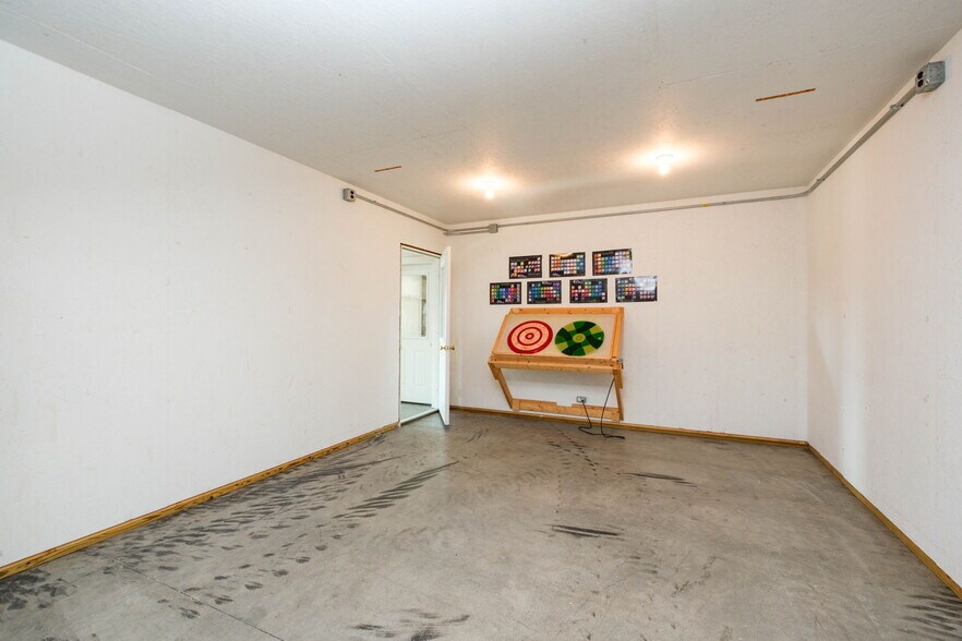 More Photos Of 3315 Harpine Highway, Rockingham Industrial For Sale