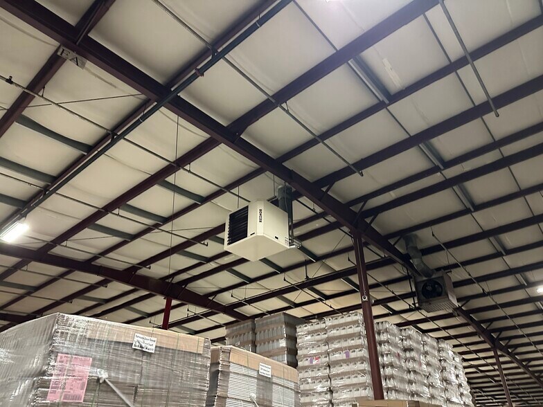 More Photos Of 1507 S Olive St, South Bend Warehouse For Lease