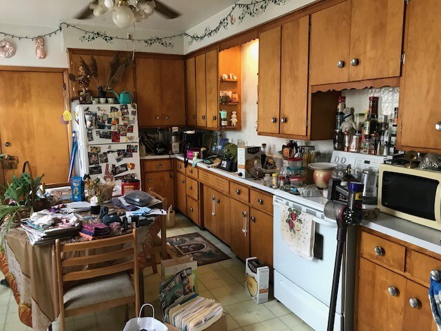 More Photos Of 3074 S County Road T, Green Bay Convenience Store For Sale