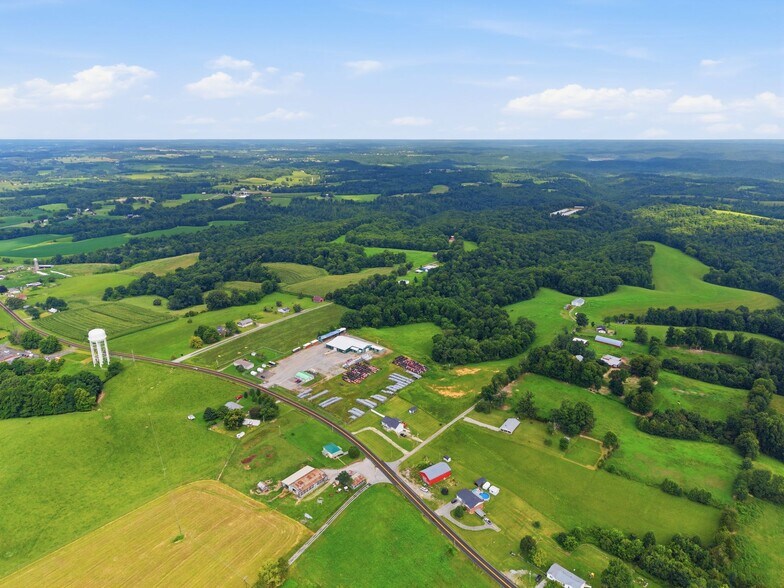 More Photos Of 7624 Liberty Rd, Columbia Manufacturing For Sale