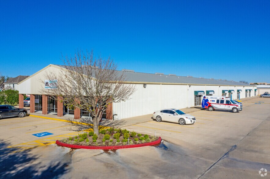Primary Photo Of 2809 Miller Ranch Rd, Pearland Light Distribution For Lease