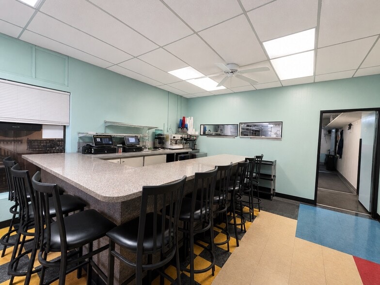 More Photos Of 2414-2430 S State Road 7, Hollywood Unknown For Lease