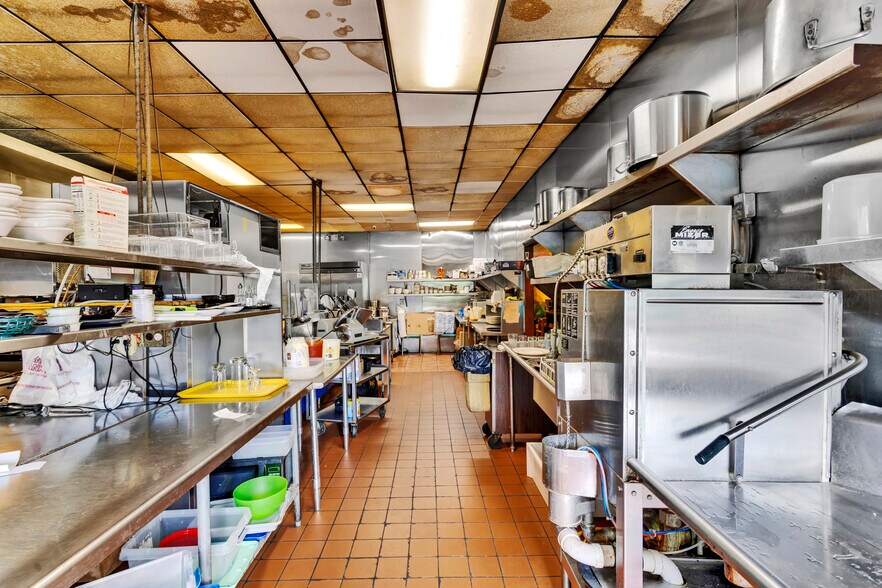 More Photos Of Route 51 / Constitution Blvd, Darlington General Retail For Sale