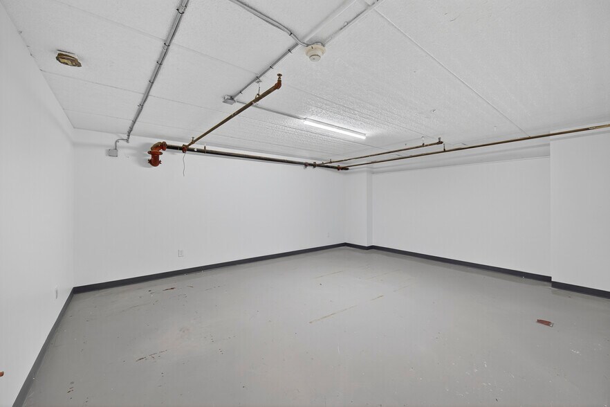 More Photos Of 3111 W Mcnab Rd, Pompano Beach Manufacturing For Lease